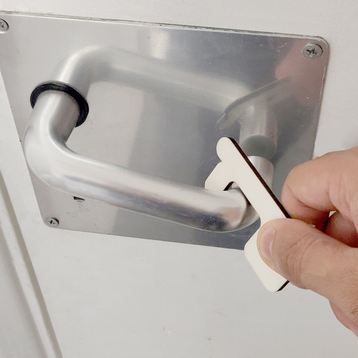 Accessory - MDF - No Contact Keyring - Longforte Trading Ltd