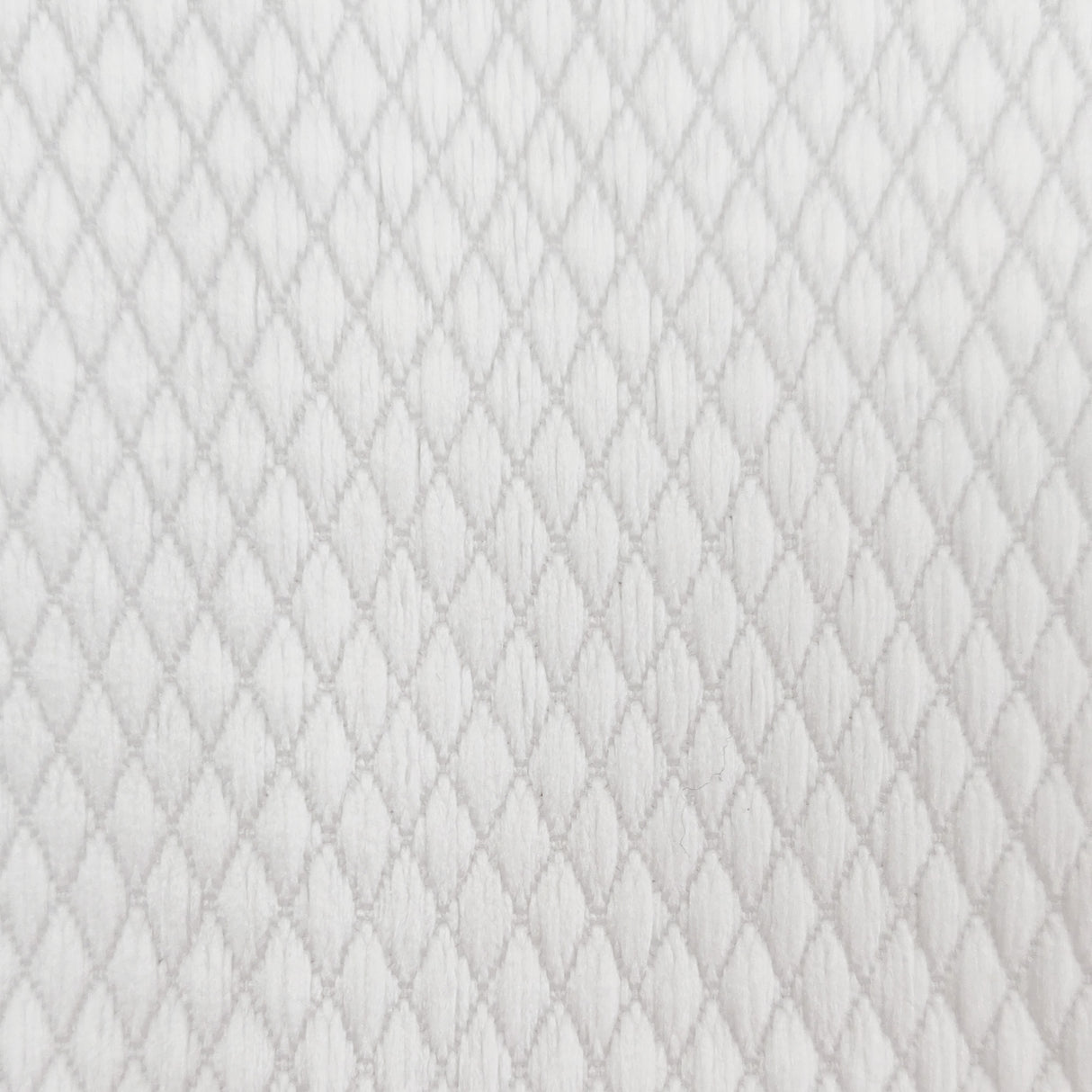 Towel - Diamond Weave - 100% Polyester - 76cm x 152cm - EXTRA LARGE - Longforte Trading Ltd